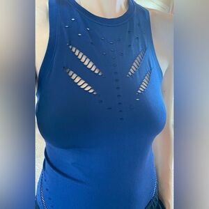 NWT Victoria’s Secret Women's Navy Blue Seamless Tank in Size Medium